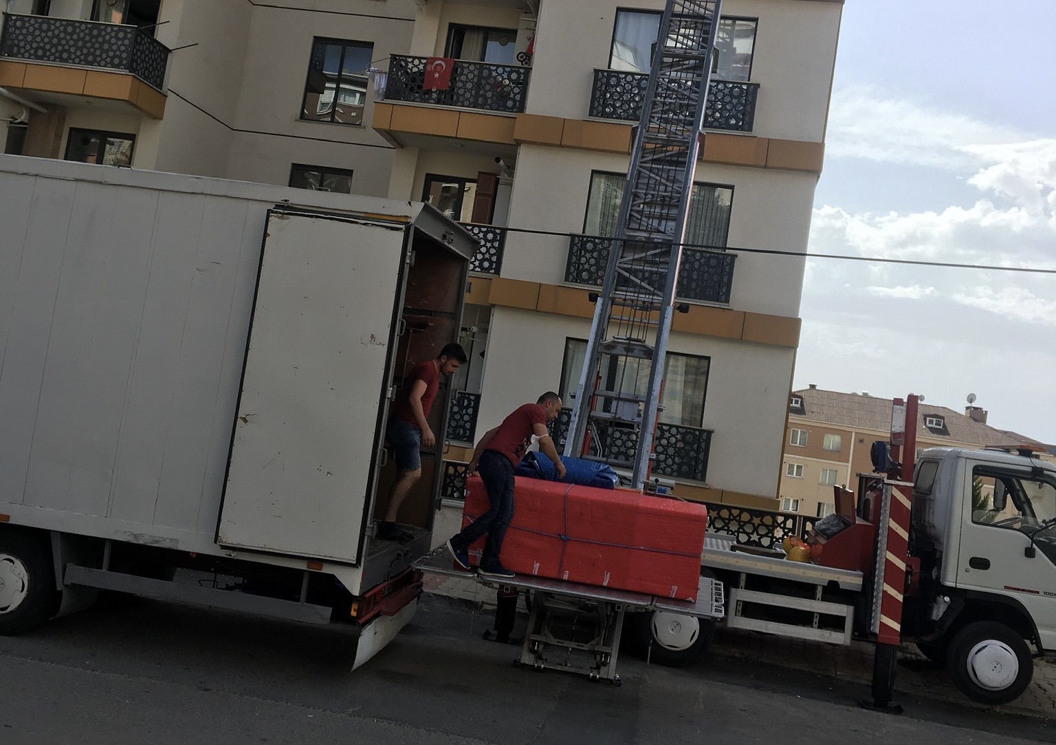 ASANSÖRLÜ TAŞIMACILIK